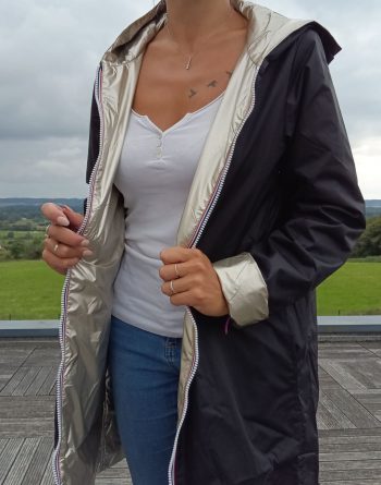 Laura Jo - Imperméable réversible long mi-saison garnissage ouate couleur noir / doré - Curvy – Image 8