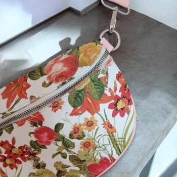 Sac banane simili cuir fleuri multicolore et rose pâle
