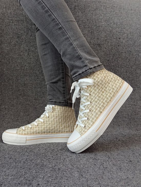 Chaussures baskets hautes en tissu style tressé beige brillant style converse
