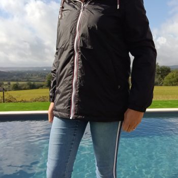 Laura Jo - Imperméable mi long doublé en fausse fourrure cordon tricolore couleur noir