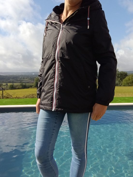 Laura Jo - Imperméable mi long doublé en fausse fourrure cordon tricolore couleur noir