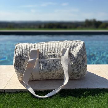 Sac polochon blanc en coton liberty fleuri noir