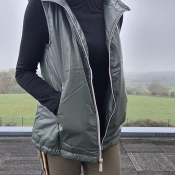 Attrait Paris - Veste sans manche fourré et imperméable avec capuche kaki