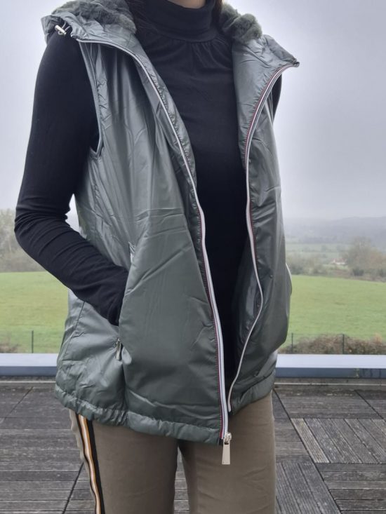Attrait Paris - Veste sans manche fourré et imperméable avec capuche kaki