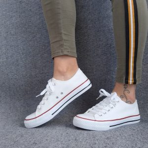Chaussures baskets basses toile blanche style converse