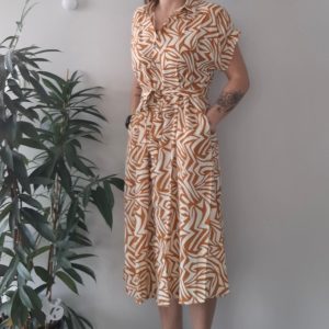 Robes longues à motifs orangés