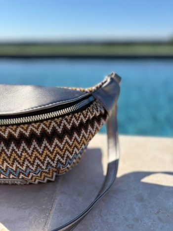 Sac banane simili cuir et tissu argenté – Image 7