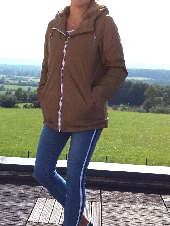 Laura Jo - Imperméable mi long fourré en fausse fourrure cordon tricolore couleur camel