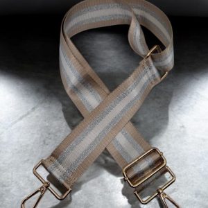 Bandoulière sangle large à rayures verticales taupe gris argenté mousquetons dorés