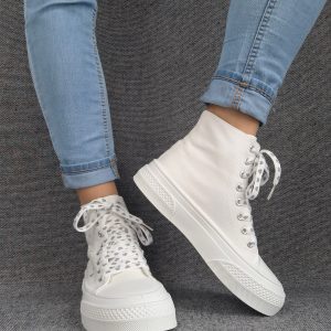 Chaussures baskets hautes en tissu toile blanc avec motifs coeurs semelles compensées