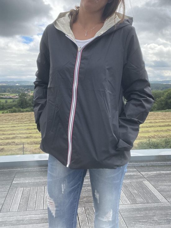 Laura Jo - Imperméable réversible court sans garnissage ouate mi-saison couleur noir/doré  - Curvy