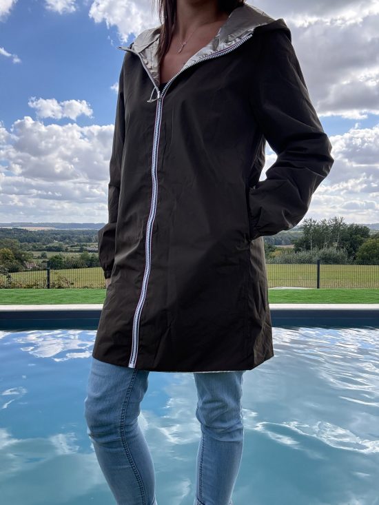 Melya Melody - Manteau léger long réversible imperméable noir doré Curvy