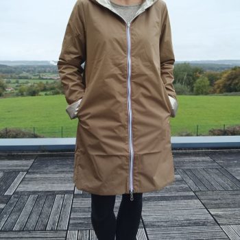 Laura Jo – Imperméable réversible long mi-saison garnissage ouate camel / doré