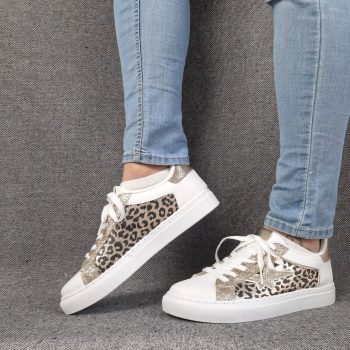 Chaussures baskets blanches beige motif léopard étoile style sneakers