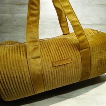 Sac polochon en coton velours matelassé moutarde “La Ptite Cachotiere”