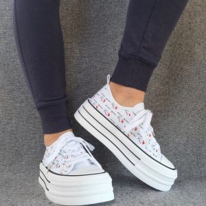 Chaussures baskets basses compensées tissu blanc avec inscription “je vous aime”