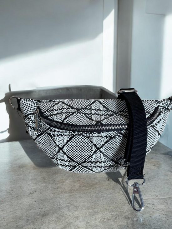 Sac banane effet tissu tressé noir et blanc
