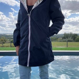 Melya Melody - Manteau léger long réversible imperméable bleu marine doré