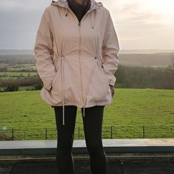 Veste légère et réversible déperlante blanc écru/motifs fleuris