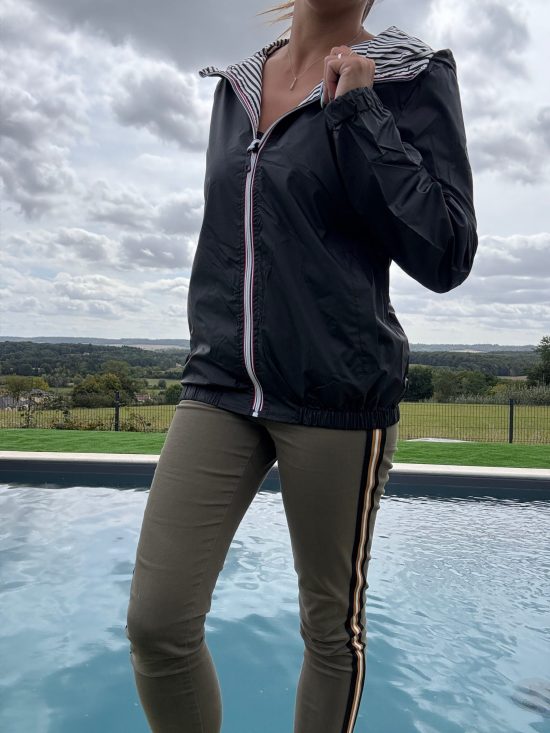 New Lolo - Manteau court mi fesses léger imperméable réversible noir capuche intérieur marin rayé noir blanc - Curvy