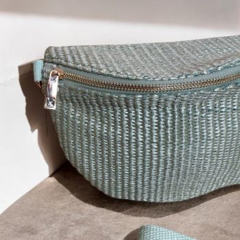 Sac banane Jade & Clarisse effet tressé couleur Vert d’eau
