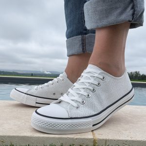 Chaussures baskets basses gris pailleté et blanc style converse