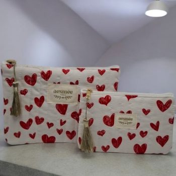 Trousse et pochette en coton à motifs cœurs rouges