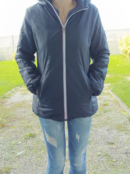 Melya Melody - Manteau court fourré imperméable légerement cintré bleu marine