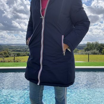 Melya Melody - Manteau long réversible et imperméable matelassé bleu marine doré