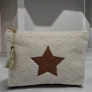 Pochette blanche avec une étoile marron
