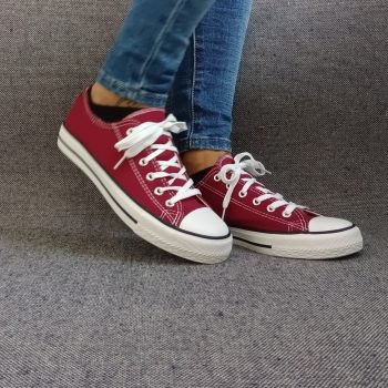 Chaussures baskets basses toile bordeaux style converse