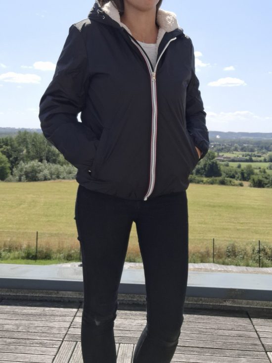 Laura Jo - Imperméable fourré court fausse fourrure noir intérieur imitation sherpa beige