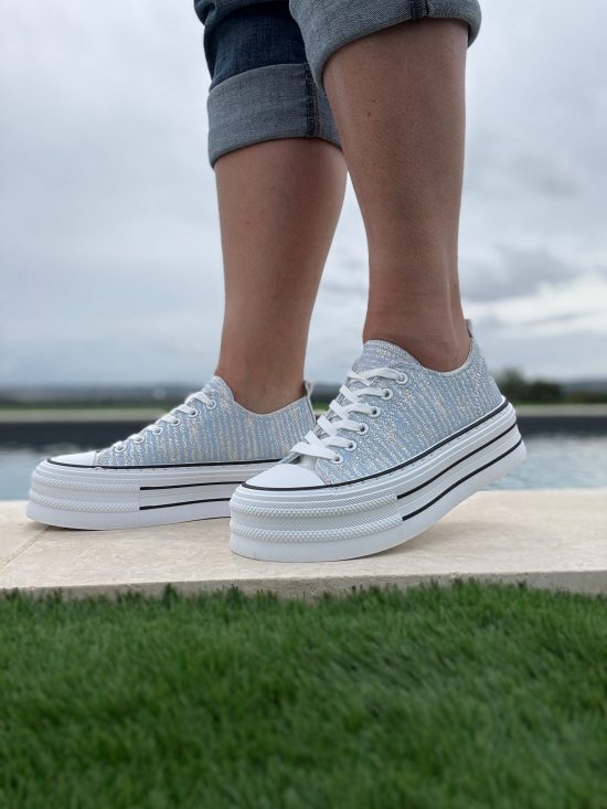 Chaussures baskets à rayures brillantes bleu semelle compensée style converse