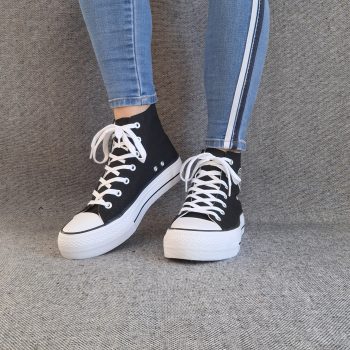 Chaussures baskets hautes tissu inscription « amour » style converse