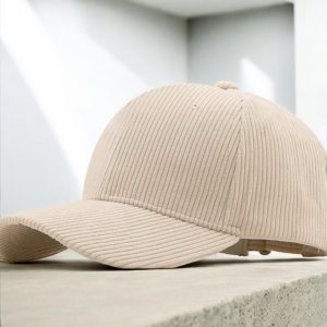 Casquette unisexe en velours côtelé ; couleur blanc crème