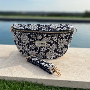 Sac banane coton matelassé liberty fleuri toile de jouy bleu marine et blanc