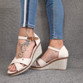 Chaussures sandales compensées tissu à lanières beige et semelle beige pointure