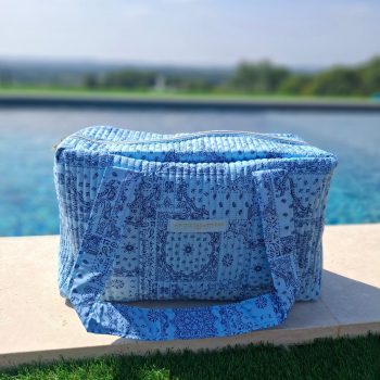 Sac week-end polochon en coton matelassé bleu design paisley bleu marine
