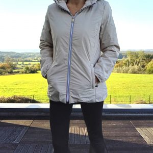 Melya Melody - Manteau court fourré imperméable légerement cintré beige