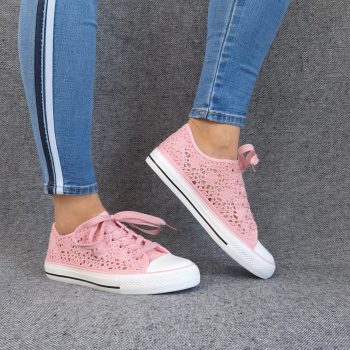 Chaussures baskets basses à dentelle rose en tissu style converse
