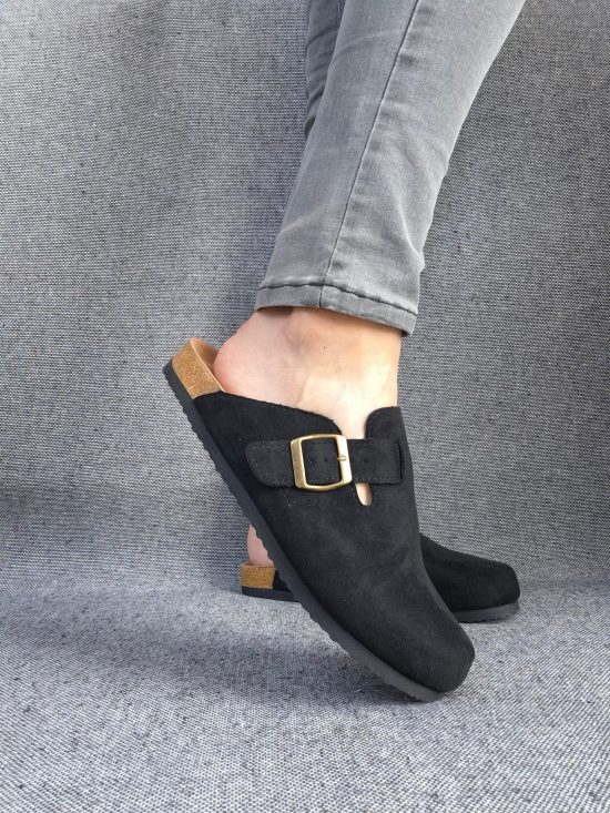 Chaussures sandales fermées type Birk noir boucle doré