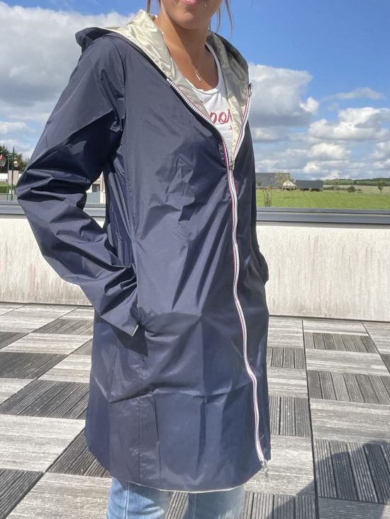 Laura Jo - Imperméable réversible long sans garnissage ouate couleur bleu marine/doré - Curvy