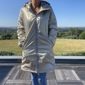 Laura Jo - Imperméable long fourré en fausse fourrure cordon tricolore couleur doré - Curvy