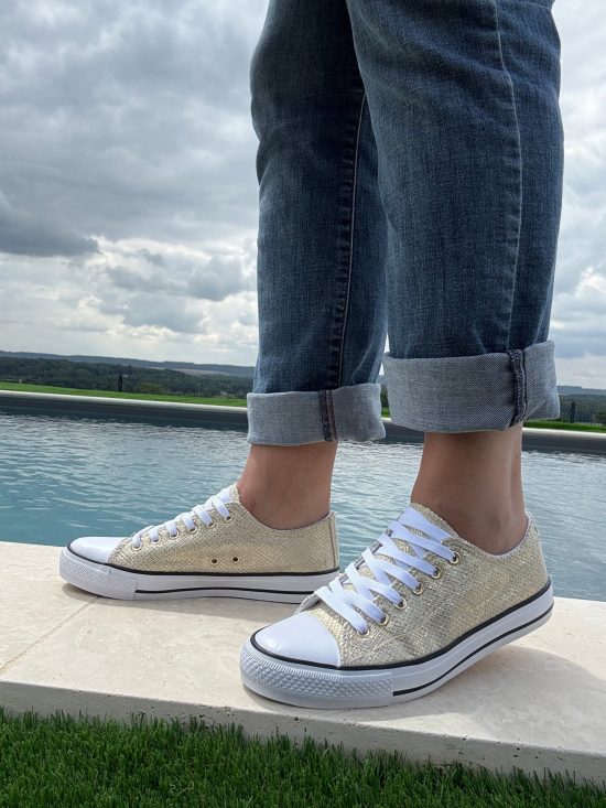 Chaussures baskets basses en toile effet serpent doré style converse