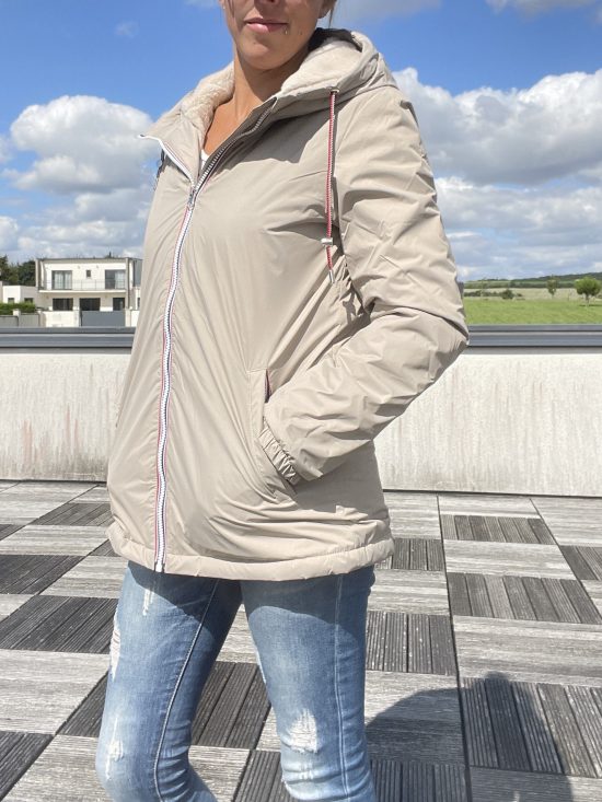 Laura Jo - Imperméable mi long fourré en fausse fourrure cordon tricolore couleur beige