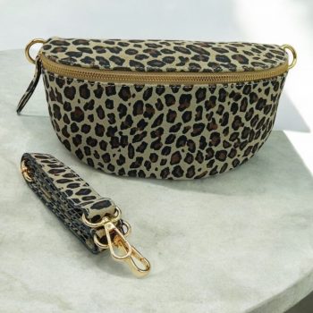 Sac banane croûte de cuir imprimé léopard beige 1 poche