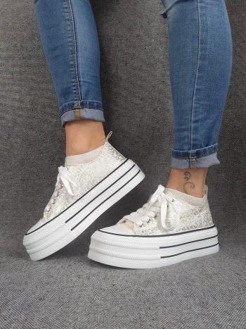 Chaussures baskets basses semelle compensée tissu motif léopard argenté style converse – Image 10