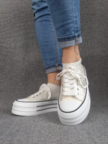 Chaussures baskets basses semelle compensée tissu motif léopard argenté style converse – Image 8