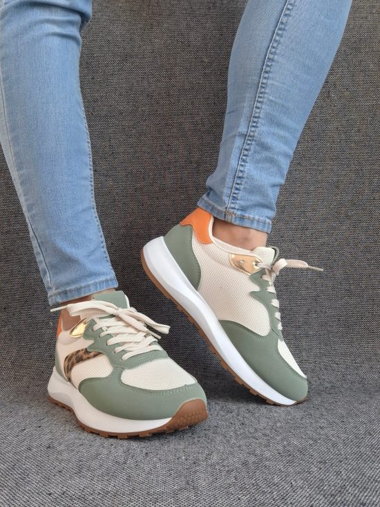 Chaussures baskets basses vert d'eau tendance avec détails léopard style sneakers