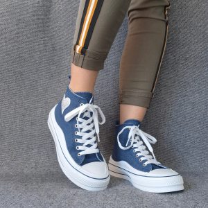 Chaussures baskets hautes bleu marine avec motif cœur argenté style converse
